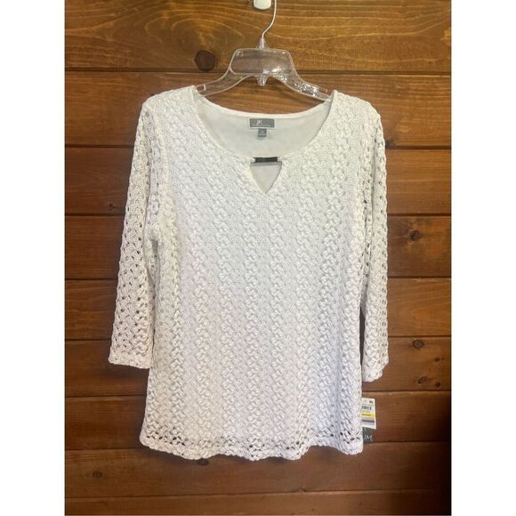 JM Collection Womans embroidered top Sz M Bright White NWT - Picture 1 of 8